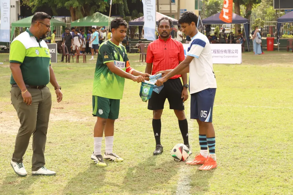 Captains exchange pennants before kick-off, Football 7's 2026